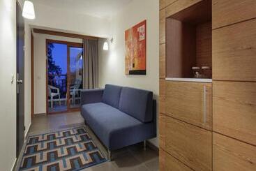 בית מלון כפרי Pine Bay Holiday Resort