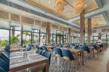 Hotel Riu Caribe - All Inclusive