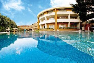 هتل Yaward Resort  Taoyuan Golf & Country Club