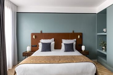 住所  Maison Des Ambassadeurs