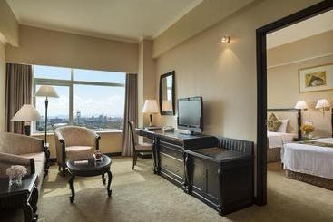 هتل Celebrity International Grand