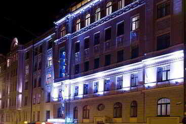 City Hotel Teater