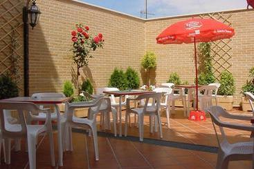 Hostal Toledano Victoria