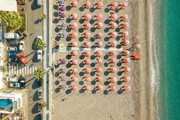 Hotel Albatros Beach