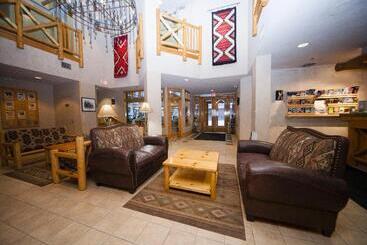 هتل Brewster Mountain Lodge