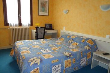 فندق Hôtel Des Voyageurs