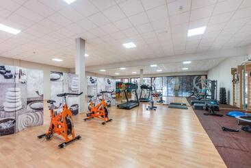 בית מלון כפרי Esmeralda Maris By Livvo