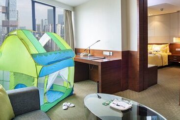 هتل Holiday Inn Shenzhen Donghua, An Ihg