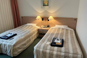 בית מלון כפרי Jasmac Plaza