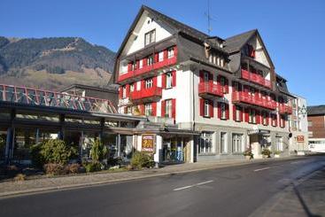 בית מלון כפרי Derby  Baren Ag T/a  Lowen