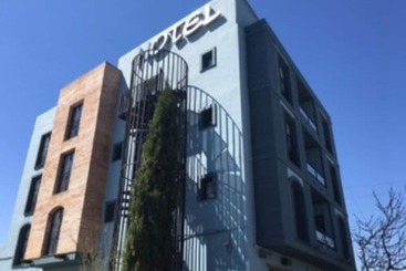 호텔 Patilla Ciudad De Requena