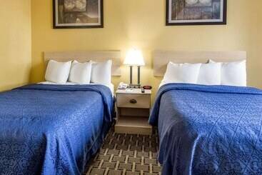 호텔 Quality Inn & Suites On The Beach