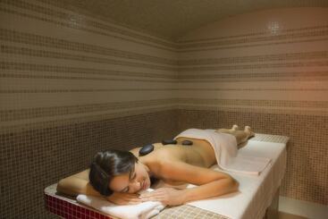 Thalazur Port Camargue   Hotel & Spa