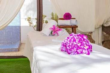 Apartamentos Turísticos Janelas Do Mar