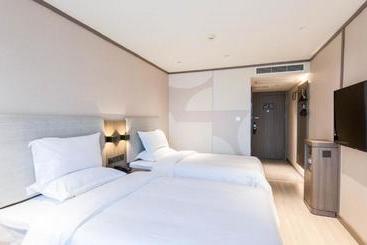 هتل Hanting  Chongqing Lianglukou Children S Hospital