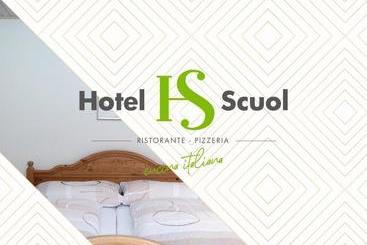 酒店 Scuol
