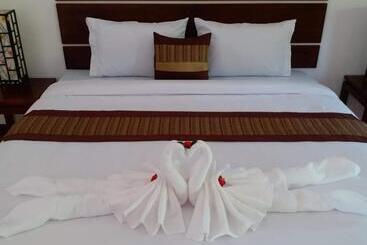 فندق Villa Chitchareune 2