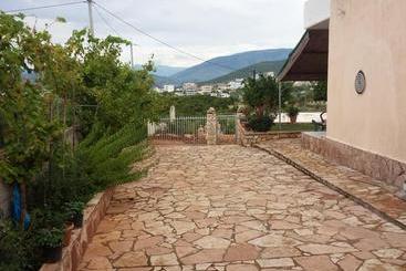 پانسیون Vila Panorama Ksamil