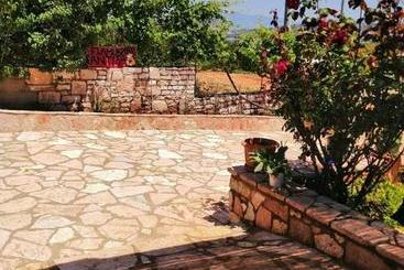 پانسیون Vila Panorama Ksamil