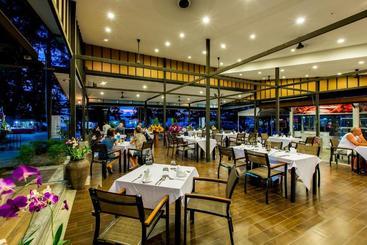 Nai Yang Beach Resort And Spa