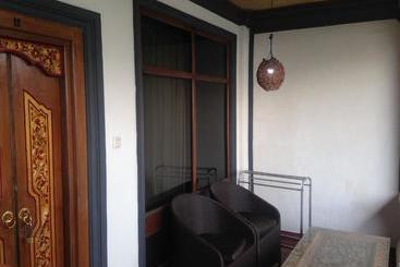 استراحتگاه Dewa Bharata Bungalows Candidasa