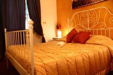 住宿加早餐  Beb Domus Ubaldi