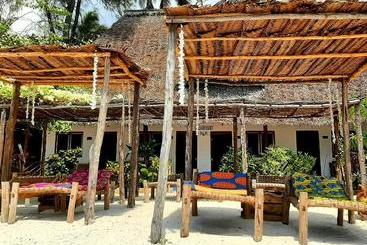 تختخواب و صبحانه Sunrise Lodge Zanzibar