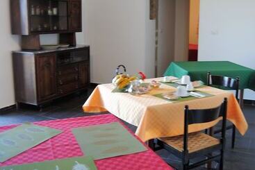 تختخواب و صبحانه Casale Clemente