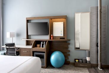 Even Hotels   Shenandoah   The Woodlands, An Ihg