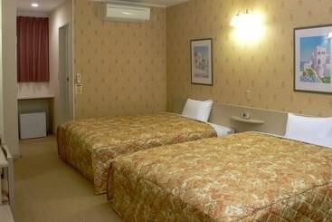 汽车旅馆 Family Lodge Hatagoya Sukagawa