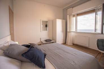פנסיון Seaview Rooms In The Center By Wonderful Italy