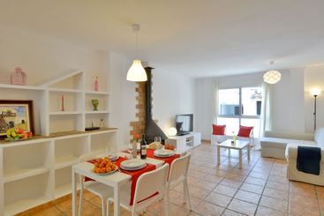 Townhouse 200mts From Sea/beach