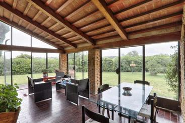 Отель Agriturismo Antico Podere Il Polveraio