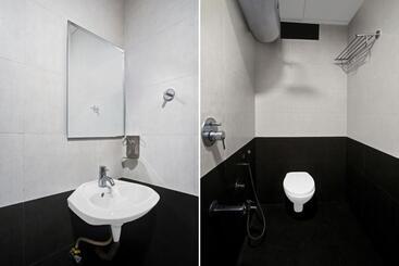 בית מלון כפרי Treebo Wow, Surat Station