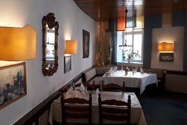 Prisma Hotel Burg Bollendorf