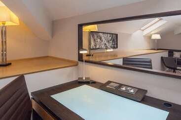 هتل Hilton East Midlands Airport