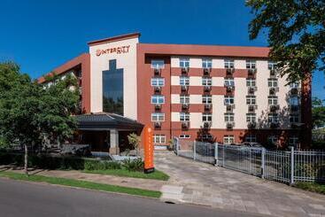 فندق Intercity Aeroporto Porto Alegre