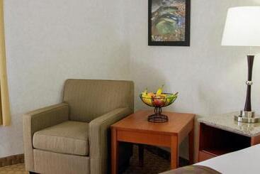 בית מלון כפרי Moab Valley Inn