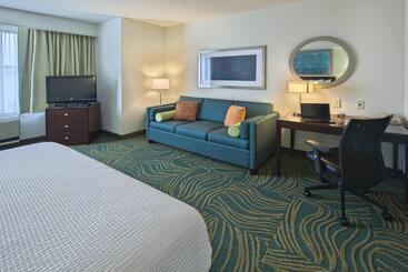 هتل Springhill Suites By Marriott Greensboro