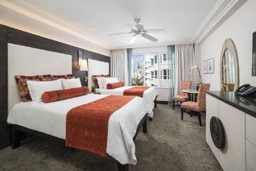 The Palms Hotel & Spa