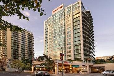 בית מלון כפרי Victoria Marriott Inner Harbour