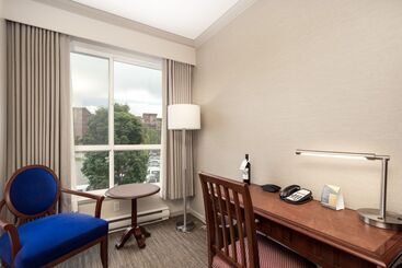 Manteo At Eldorado Resort