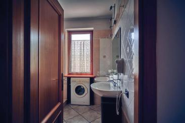 Travelershome Ciampino B&bs