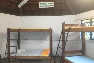 Hostel E Camping Jardim Da Mata