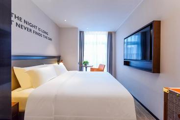 هتل City Comfort  Premier