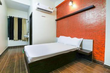 Otel Spot On 74086 Hote Sri Sai Durga Lodge Hyderabad