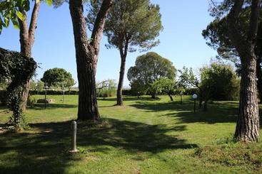 تختخواب و صبحانه Podere San Paolo