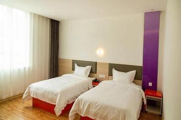 בית מלון כפרי 7days Inn Dongying Taihangshan Road Business Park Branch