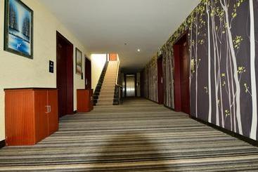 Jun Hotels Guangxi Hezhou Pinggui District Hezhou College