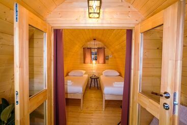 فندق Outside Inn